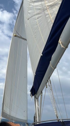 Специя Sailboat Beneteau Beneteau oceanis 40 alt tag text