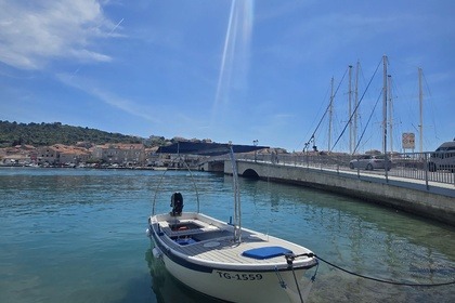 Rental Motorboat Pasara 490 Trogir