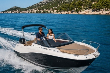 Miete Motorboot Quicksilver 605 Sundeck Šibenik