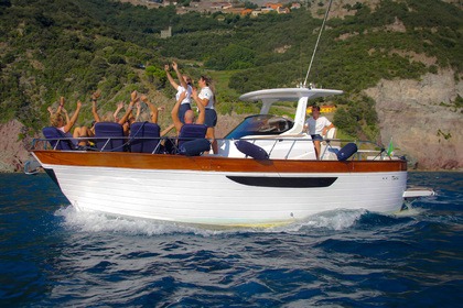 Charter Motorboat Riviera Cinque Terre Tour Privato 7h La Spezia