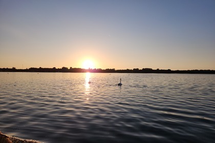 Hire Motorboat Nauta maritiem, hoge rijndijk zoetrwoude Oud huyzer Rotterdam