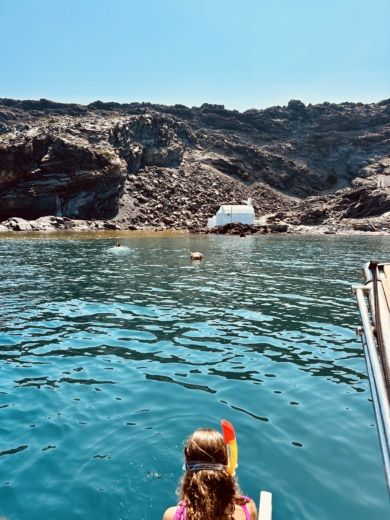 Santorini Motorboat Tiara 33 alt tag text