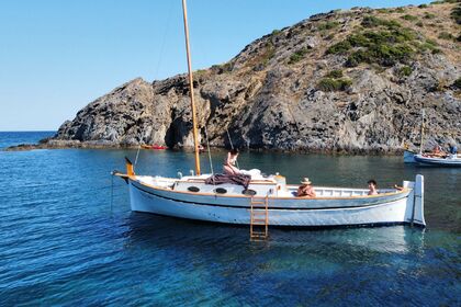 Alquiler Lancha Barco de madera único Trecanet Cadaqués