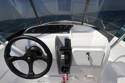 Noleggio Barca a motore Ranieri International Open 19 Honda Dormelletto