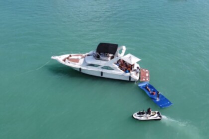 Miete Motorboot SeaRay 440  Express Bridge Miami