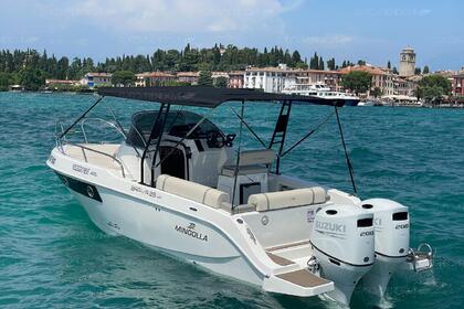 Hyra båt Motorbåt MINGOLLA CANTIERE NAUTICO BRAVA 28 WA - CON SKIPPER - PORTO GALEAZZI Sirmione