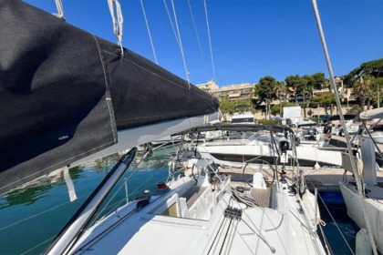 Location Voilier 4 OCEANIS 30.1 - JE (2D/0C/0P) Bandol
