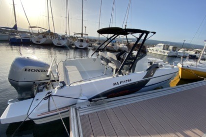 Hire Motorboat Beneteau Flyer 6.6 La Ciotat
