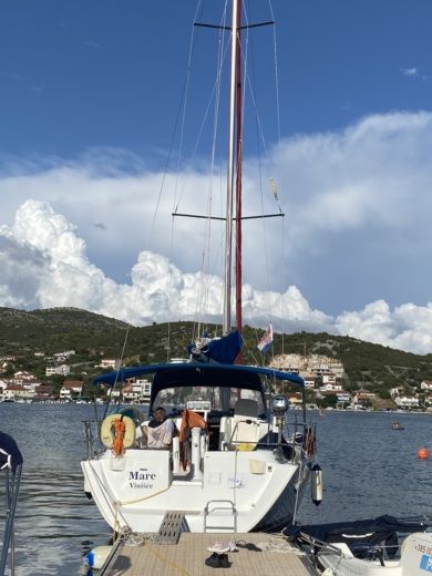 Винище Sailboat BENETEAU OCEANIS 393 alt tag text