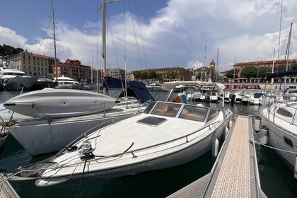 Charter Motorboat Scaglietti Bommerang Nice