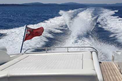 Hyra båt Motorbåt Sunseeker Superhawk 48', Saint Tropez, 15 mètres Saint-Tropez