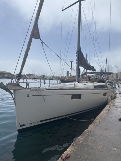 Σλιέμα Sailboat Beneteau Oceanis 48 alt tag text