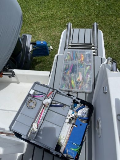 Le Robert Motorboat Jeanneau Cap Camarat 7.5 Cc alt tag text