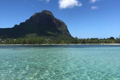 Location Bateau à moteur LEGEND L21 Rivière Noire