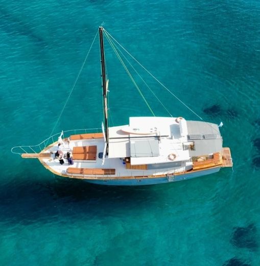 Sailboat Greece Wooden luxury motorsail Plan du bateau