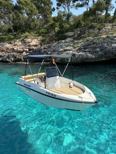 Without license compas ( Sin Licencia ) Planimetria della barca