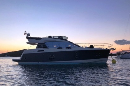 Charter Motor yacht Beneteau Monte Carlo 5 Seget Donji