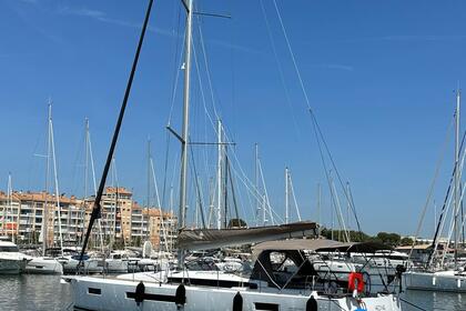 Rental Sailboat Jeanneau sun odyssey 490 Performance Bormes-les-Mimosas