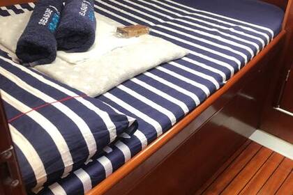 Aluguel Veleiro Beneteau Oceanis Clipper 393 Baiona