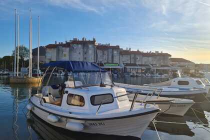 Noleggio Barca a motore KORMORAN 500 Zaravecchia