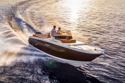 Aluguel Lancha Invictus 250 cx Begur