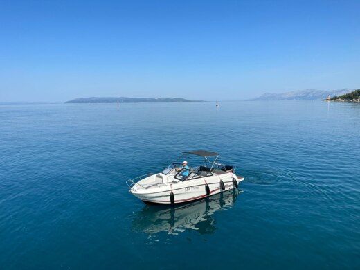 Motorboat Jeanneau Cap Camarat 6.5 Br boat plan