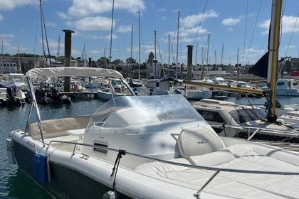 Location Bateau à moteur Kelt WHITE SHARK 248 Saint-Malo