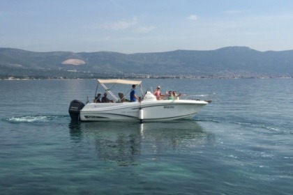 Location Bateau à moteur Jeanneau Cap Camarat 7.55 Split
