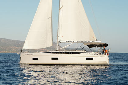 Charter Sailboat Bavaria Bavaria Vision 42 Latsi