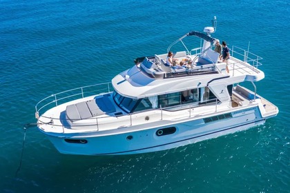 Rental Motorboat Beneteau SWIFT TRAWLER 41 Fly Ajaccio