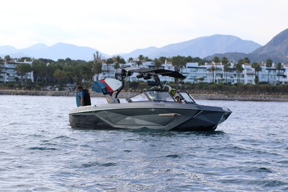 Location Bateau à moteur Nautique G23 Puerto Banús