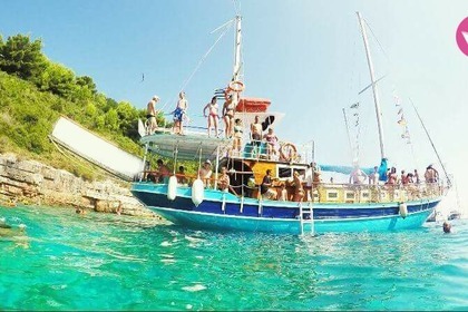 Hire Sailboat Wooden Sailing Boat Parga