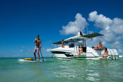 Miete Motorboot Jeanneau Cap Camarat 12.5W Grimaud