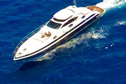Charter Motorboat Conam 58 Sport hard top Saint-Tropez