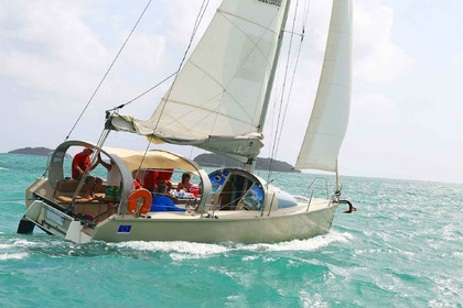 Charter Sailboat Kaïdoz 31 Le Robert