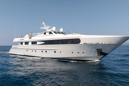 Charter Motor yacht CBI Navi 41m CBI Navi Custom Viareggio