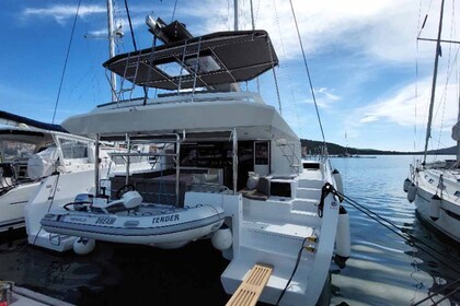 Miete Katamaran Dufour Yachts Dufour 48 Catamaran - 5 + 1 cab. Split