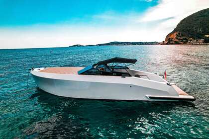Hire Motorboat Mazu Mazu 38 Beaulieu-sur-Mer