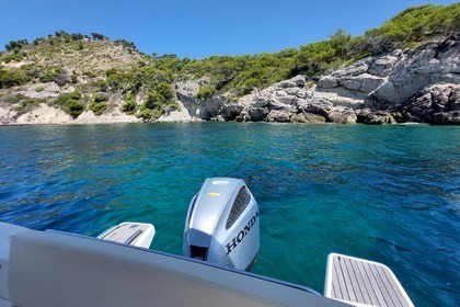 Location Bateau à moteur Beneteau Antares 9 Sanremo