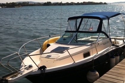 Noleggio Barca a motore Karnic 2260 blue water San Cassiano