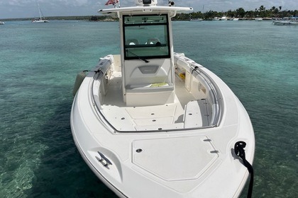 Rental Motorboat Boston Whaler OUTRAGER 32 Bayahibe