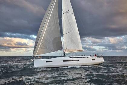 Charter Sailboat Jeanneau Sun Odyssey 490 - 5 cab. Laurium