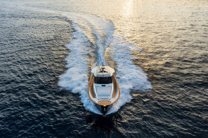 Noleggio Barca a motore Fratelli Aprea Lancia Fratelli Aprea 52ft Sorrento