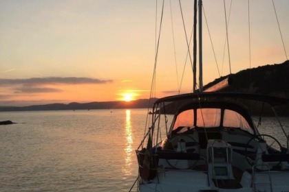 Noleggio Barca a vela JEANNEU SUN ODYSSEY 42 DS La Maddalena