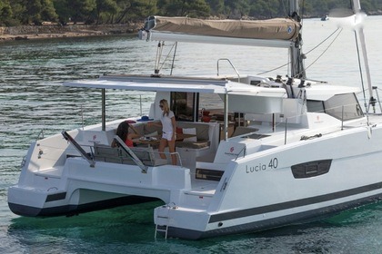 Location Catamaran Fountaine Pajot Lucia 40 Bormes-les-Mimosas