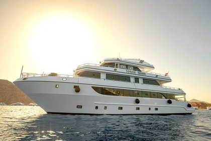 Charter Motorboat South Moon Diving Yachts Shipyard Customised Sharm El-Sheikh