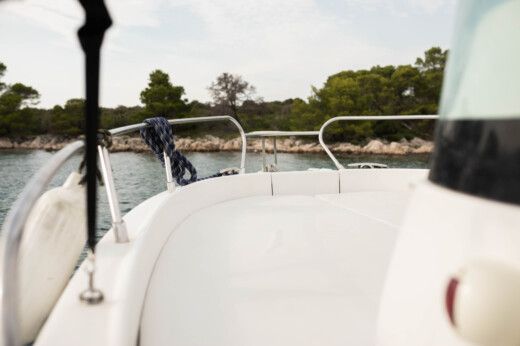 Općina Sveti Filip I Jakov Motorboat SESSA MARINE KEY LARGO 22 alt tag text