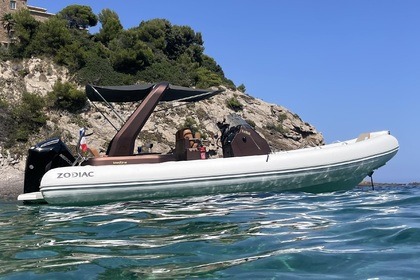 Charter RIB Zodiac Medline III 750 Bormes-les-Mimosas