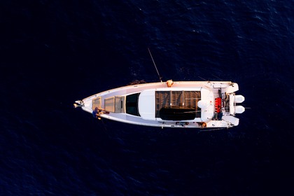 Charter Motorboat Axopar 37 XC Saint Julian's