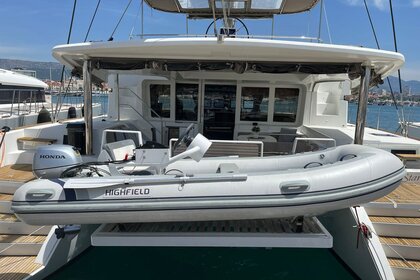 Hire Catamaran Lagoon Lagoon 52 Split